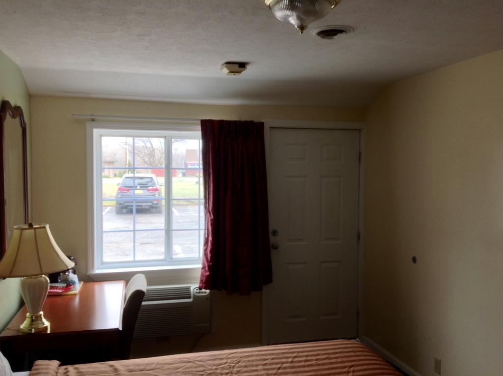 Relax Inn Webster Exterior foto